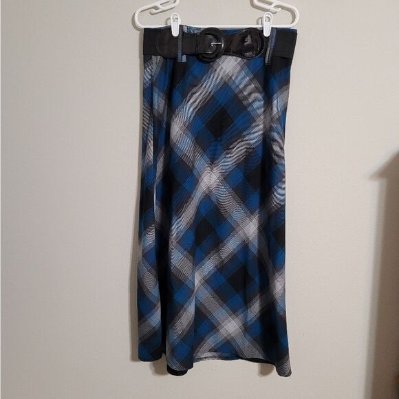 Blue plaid maxi skirt with belt - Picture 1 of 7